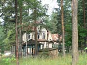 Дома, отжившие свой век в посёлке Комарово